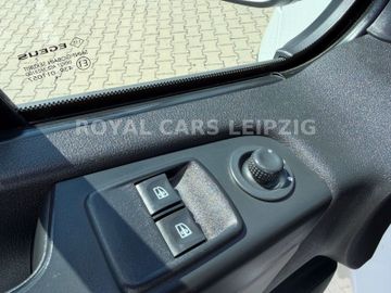Renault Trafic - 10