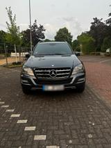 Mercedes-Benz ML 300 Allrad - Mercedes-Benz ML 300 aus 2011