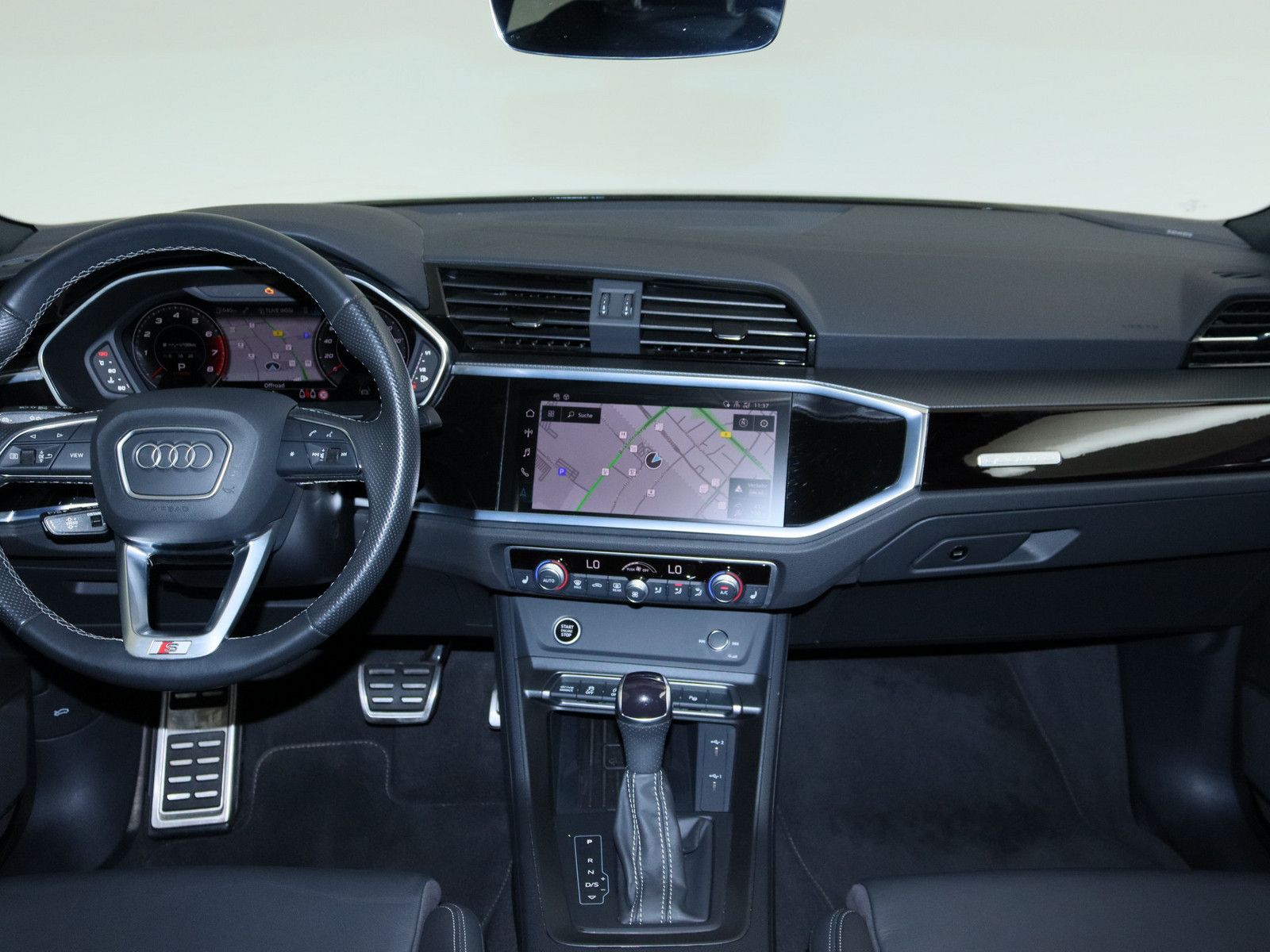 Audi Q3 Sportback 40 TFSI quattro S line AHK SONOS foto 18