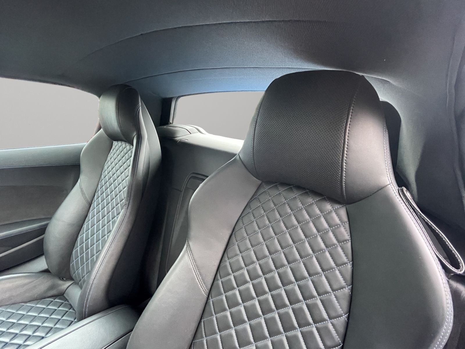 Audi R8 - Bild 17