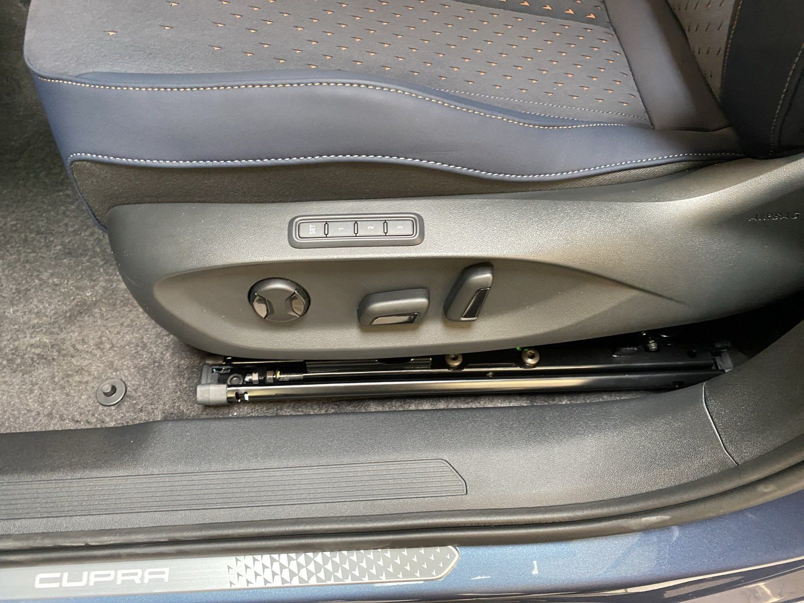Cupra Tavascan - Bild 10