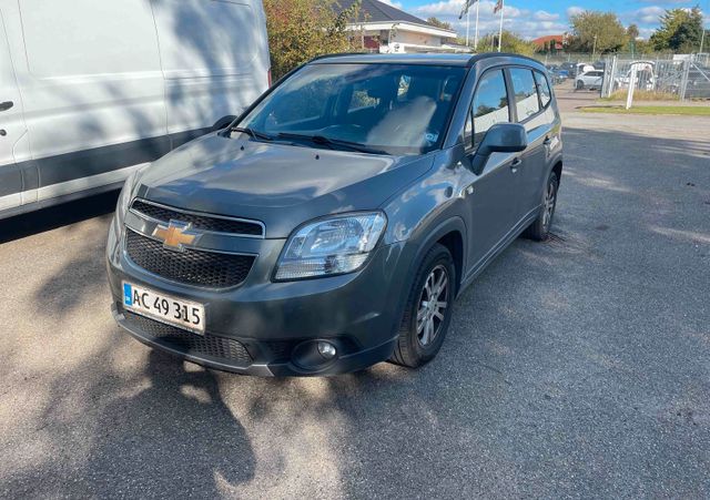 Chevrolet Orlando 1.8 LT MT