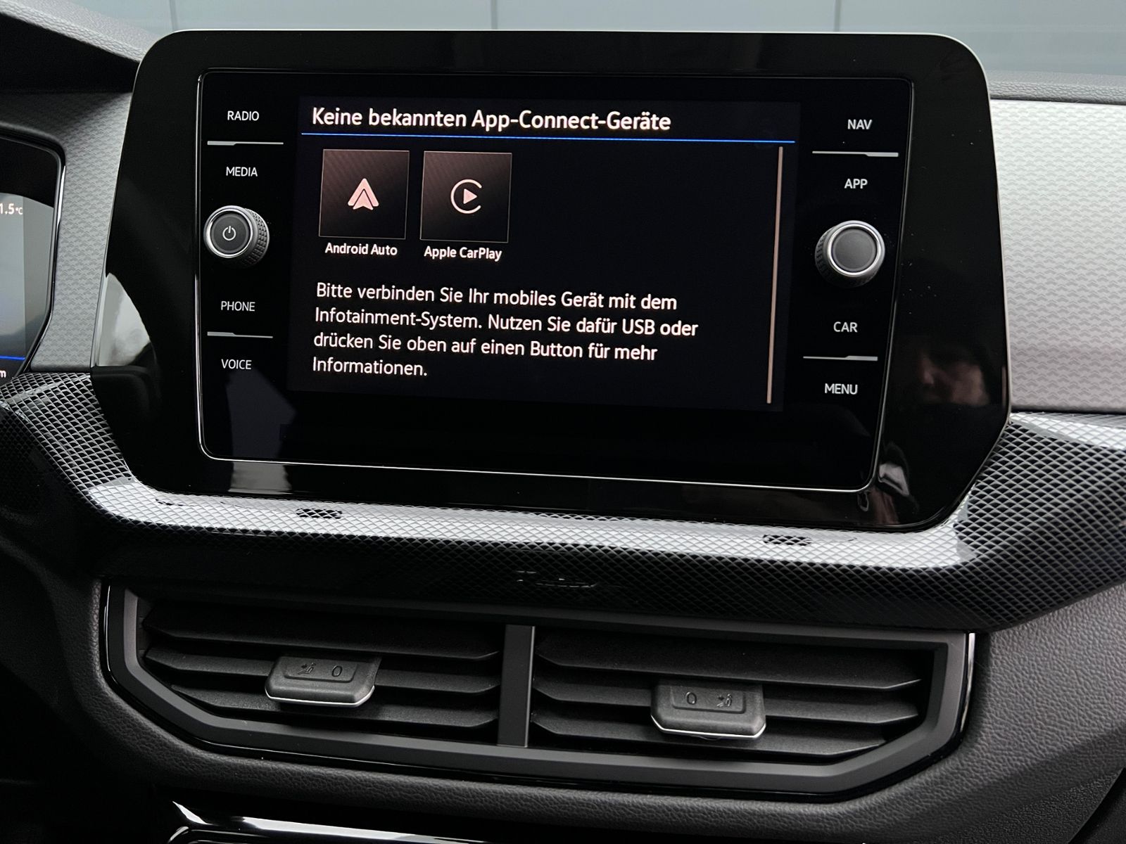 Fahrzeugabbildung Volkswagen T-Cross Life 1.5 TSI DSG *IQ.Light, Ready2Discov