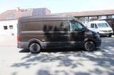 Volkswagen Crafter ideales Wohnmobil mit Tür wenig km - Wohnmobil bis 20.000 € kaufen bei mobile.de