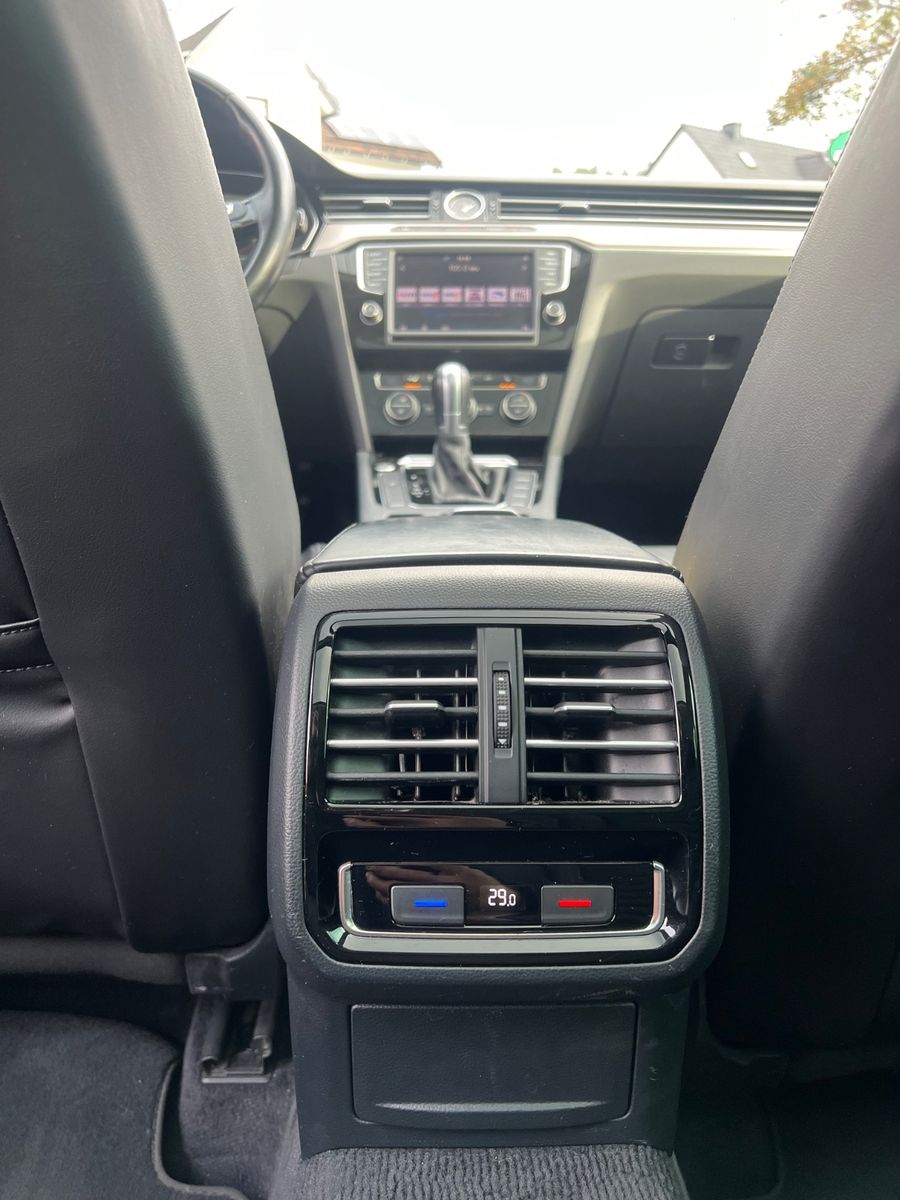 Fahrzeugabbildung Volkswagen Passat Variant Highline *DIGITALTACHO*CARPPLAY*