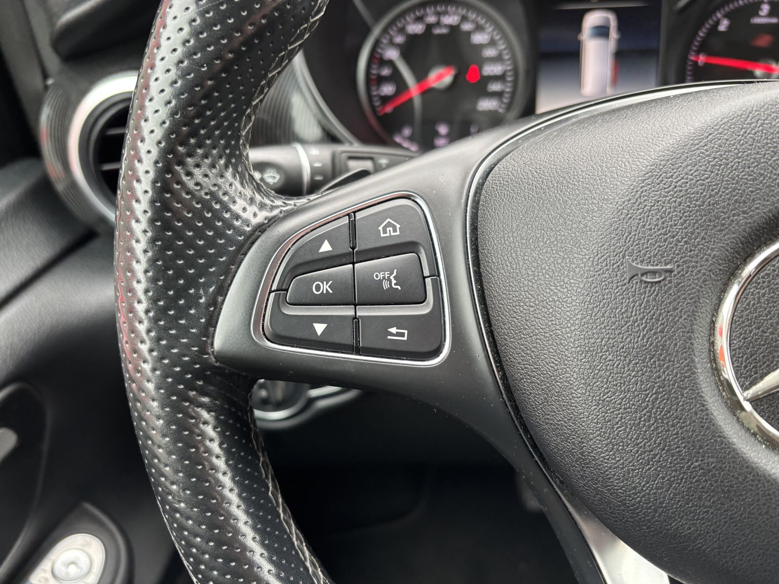 Fahrzeugabbildung Mercedes-Benz V 250 d EDITION lang-NAV-LED-KAMERA-EL.HECK-