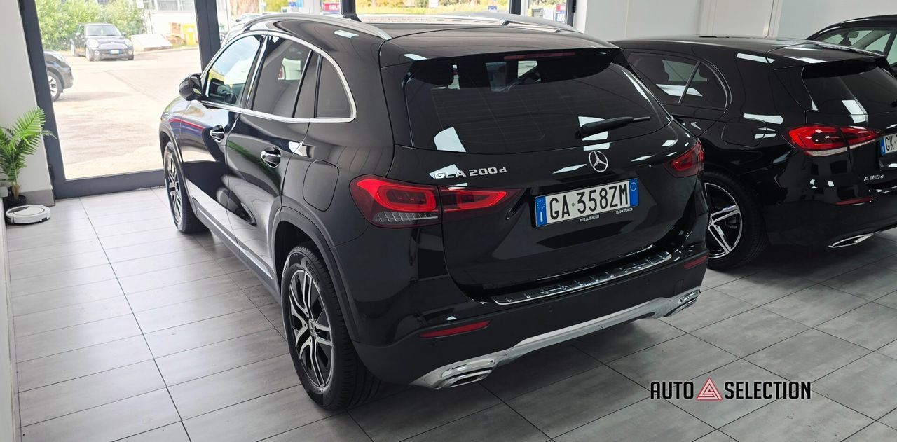 Mercedes-Benz Mercedes Gla . imagem 2