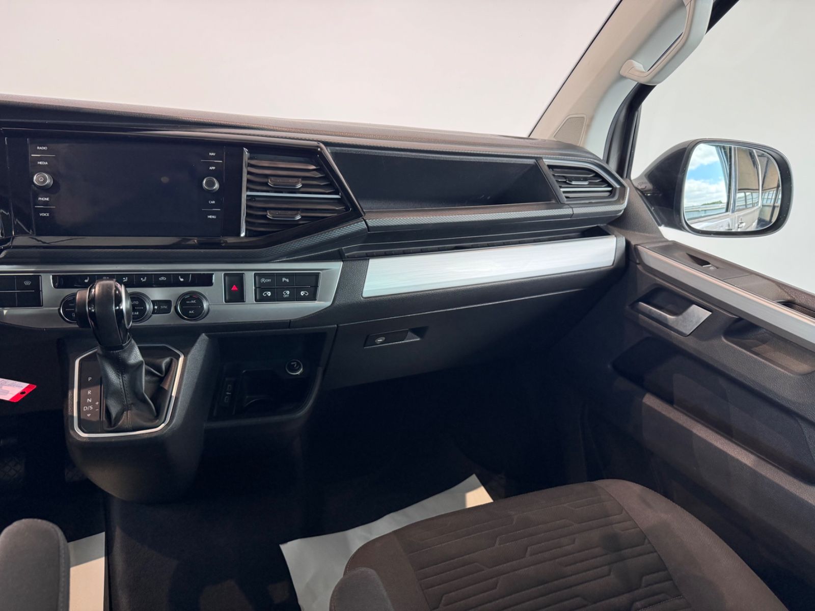 Volkswagen T6 Multivan Edition VIRTUAL KAMERA LED AHK SHZ foto 24
