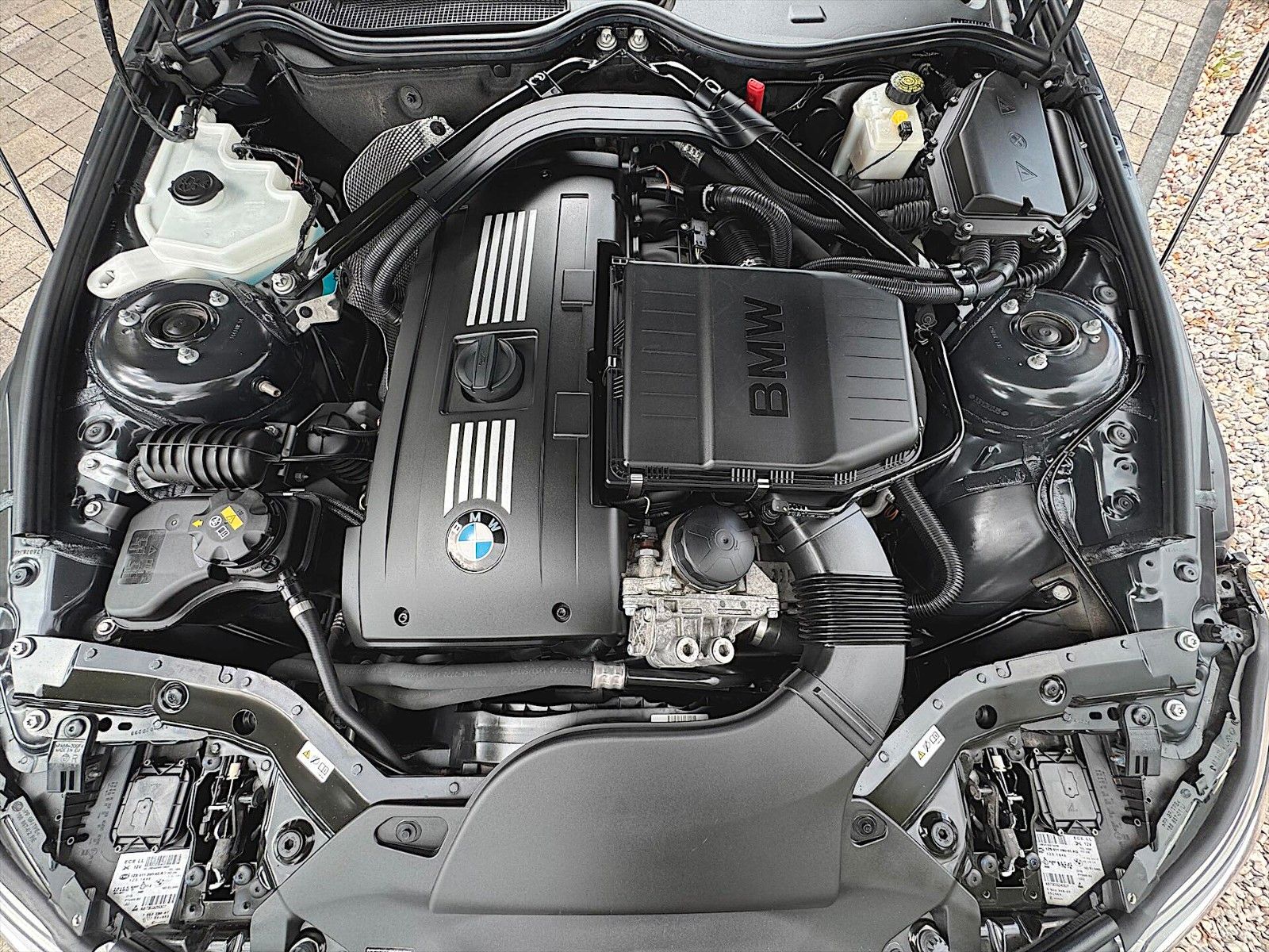 Fahrzeugabbildung BMW Z4 Roadster sDrive M 35is Performance Shadow LED