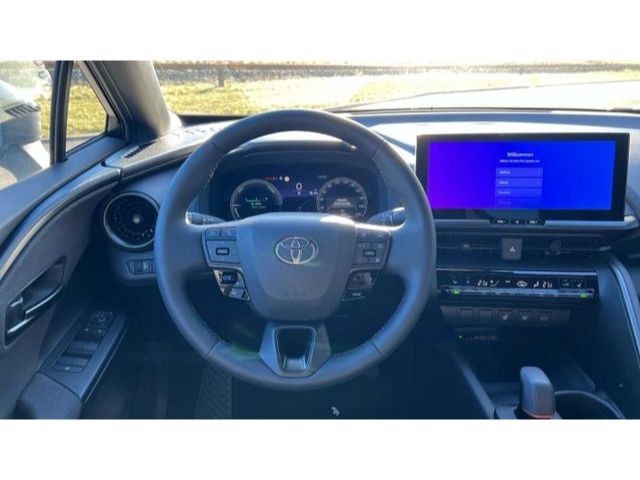 Fahrzeugabbildung Toyota C-HR 1.8 Hybrid Team Deutschland Carplay