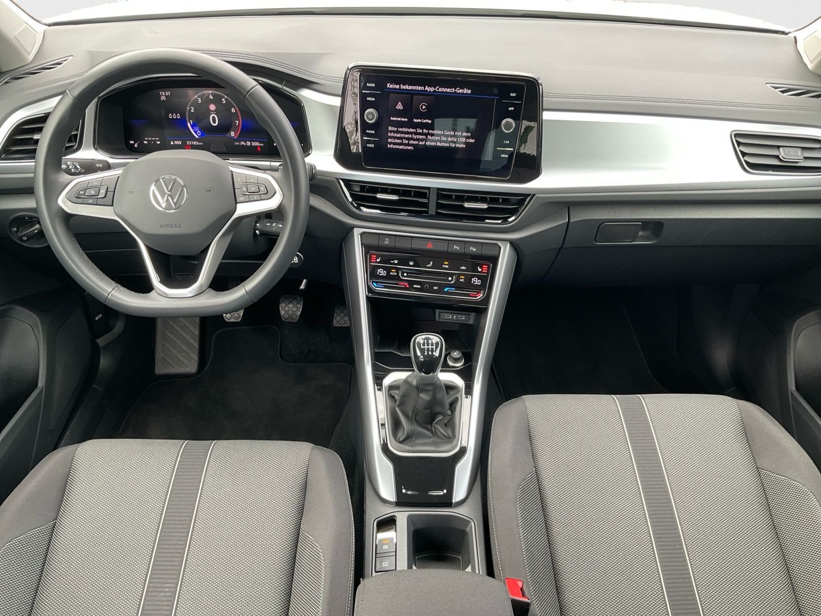 Volkswagen T-Roc - Bild 10