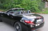Mercedes-Benz SLC 200 AMG-Line Limited RedArt Edition - schwarze Mercedes-Benz SLC-Klasse