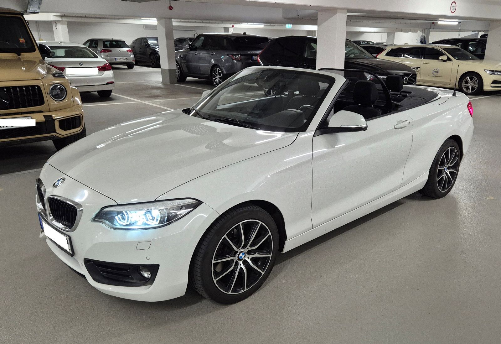 BMW 220d Cabrio - 17" BMW Alu, Autom., Adapt. LED