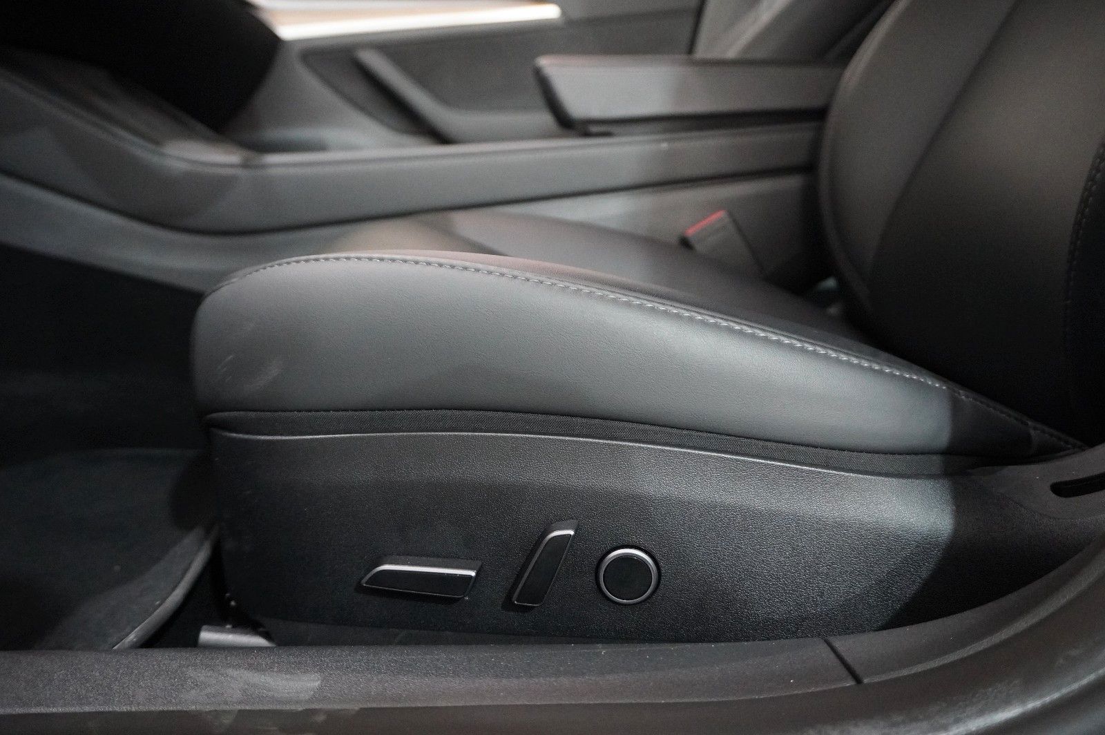 Tesla Model 3 PERFORMANCE DUAL-MOTOR NAVI SPORT SH AMD foto 18