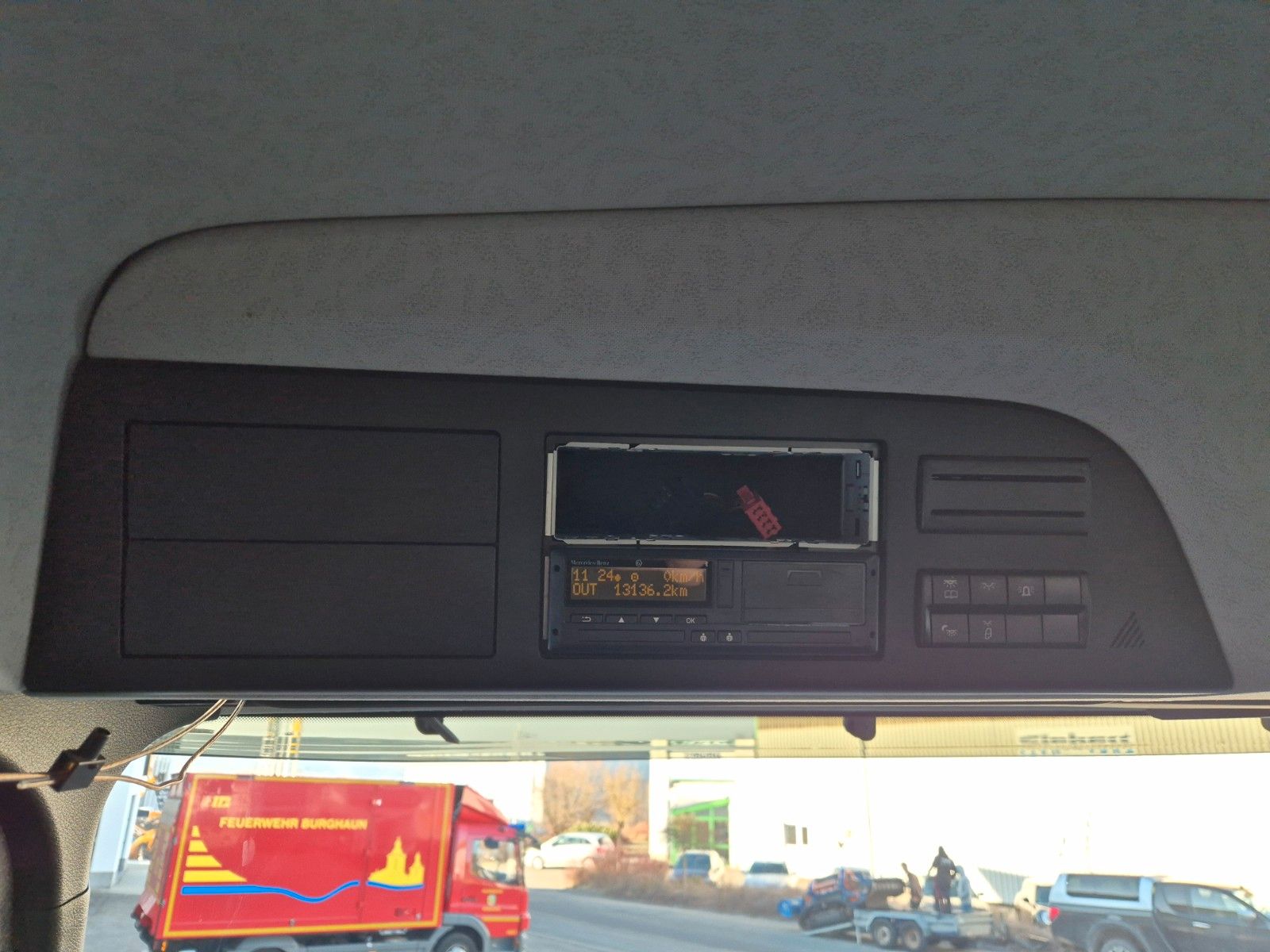 Fahrzeugabbildung Mercedes-Benz Arocs 1836 AK 4x4 Meiller AHK