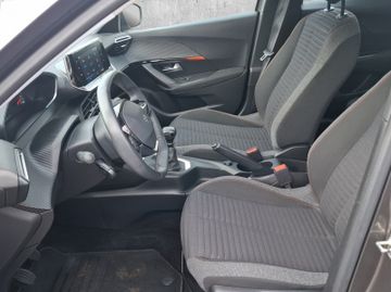 Peugeot 2008 Active Pack 1.2 PureTech 100 Kam.+LED+SHZ