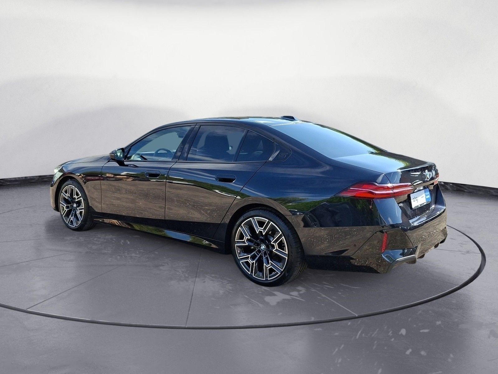 BMW 520i M SPORT AHK Panorama Driving Plus harman ka foto 4