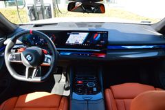 BMW M5 – 10 / 19