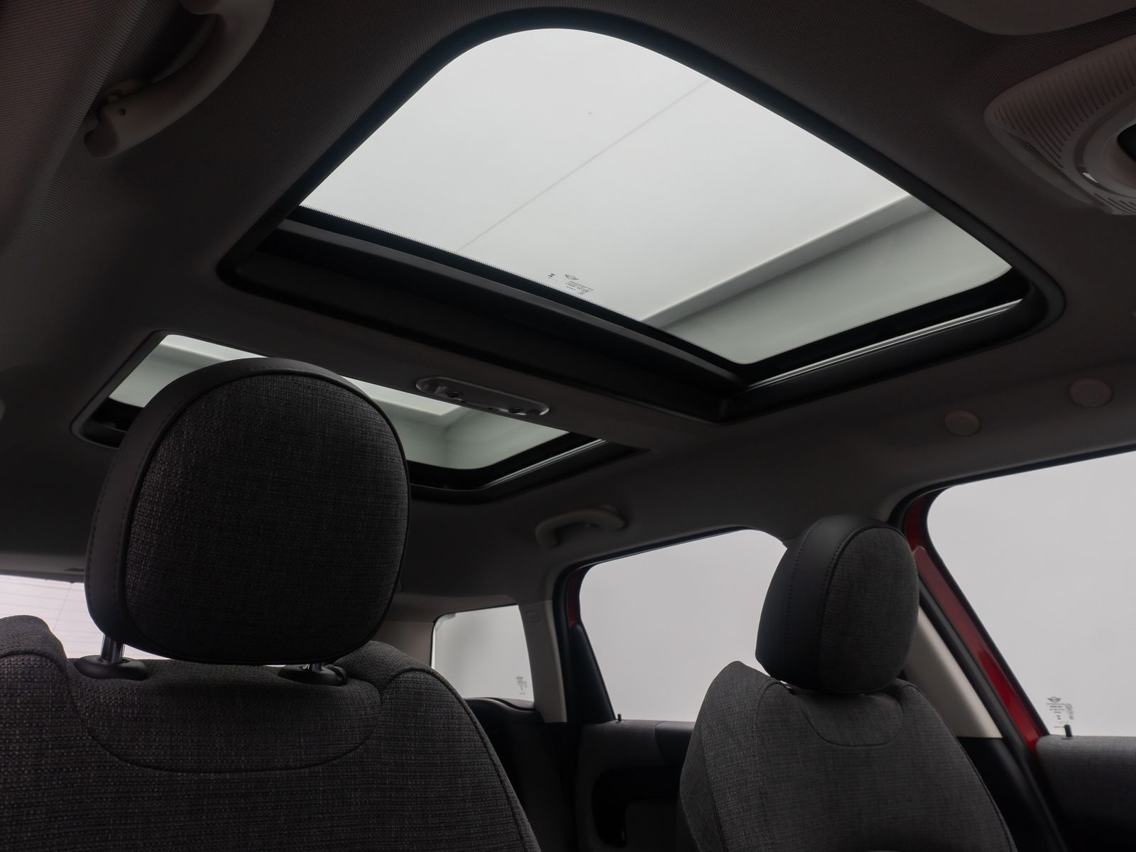 Fahrzeugabbildung MINI Countryman SE (Cooper) ALL4 HUD Panoram H/K Voll