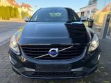 Volvo XC 60 R Design Momentum AWD - Volvo XC60: Allradantrieb