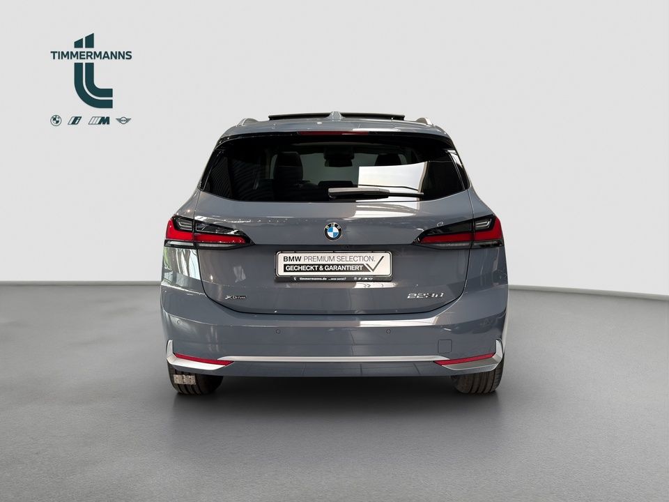 BMW 223 Active Tourer - Bild 4