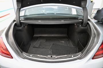 Mercedes S 560 - 11