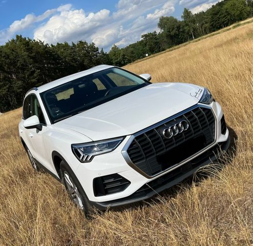 AUDI Q3 35 TFSI S tronic advanced advanced