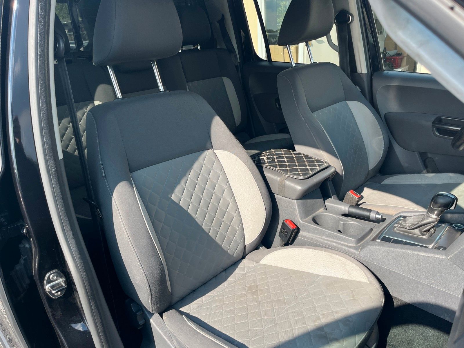 Fahrzeugabbildung Volkswagen Amarok 2.0 TDI Atacama DoubleCab 4Motion Hardtop