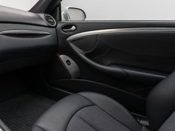 Fahrzeugabbildung Mercedes-Benz CLK 200 Coupe Kompressor Avantgarde Sitzhzg Temp