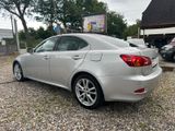 Lexus IS 220 220d Luxury Line - Lexus IS 220 mit Diesel-Antrieb