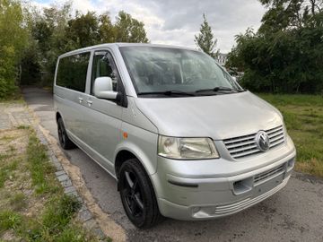 Volkswagen T5 Transporter - 2