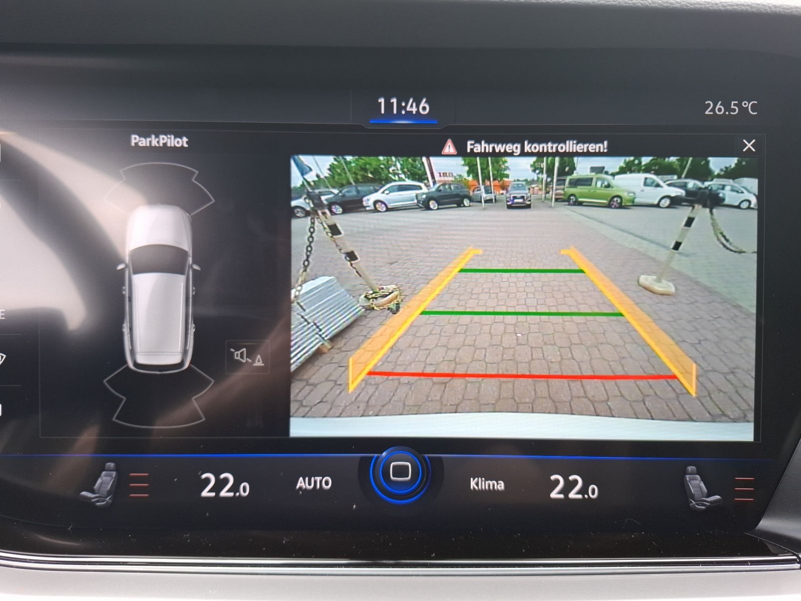 Fahrzeugabbildung Volkswagen Touareg TDI AHK Navi Leder ACC RFK SH 19"