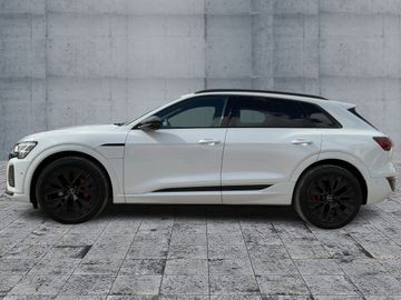 Audi Q8 e-tron - 4