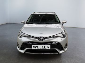 Toyota Avensis - 2