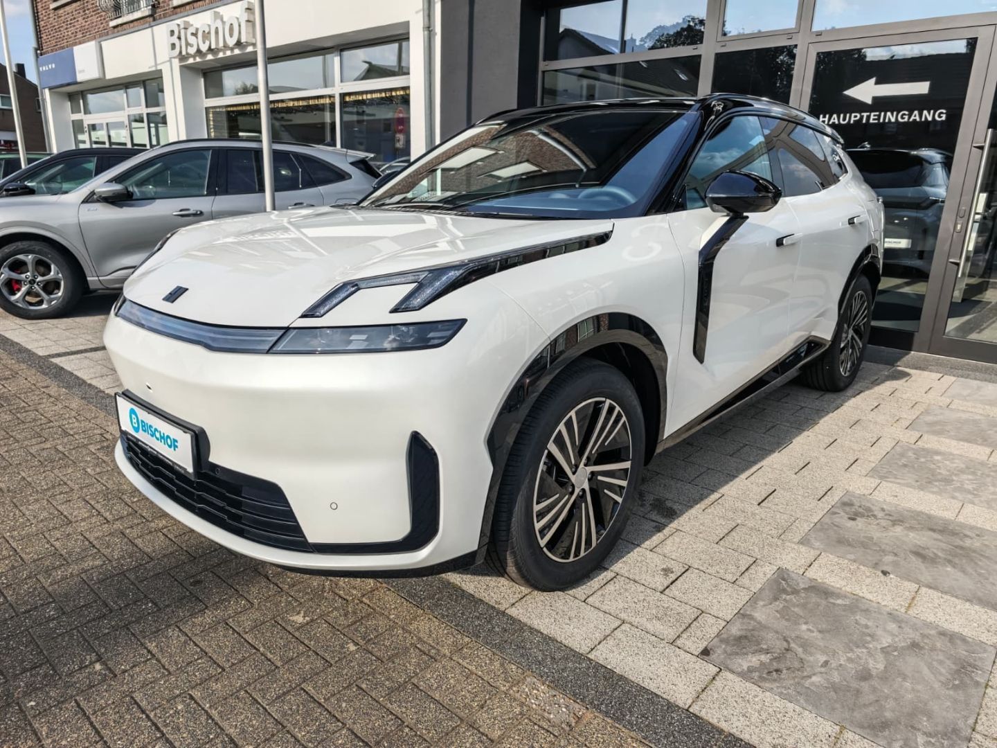 Lynk & Co 08