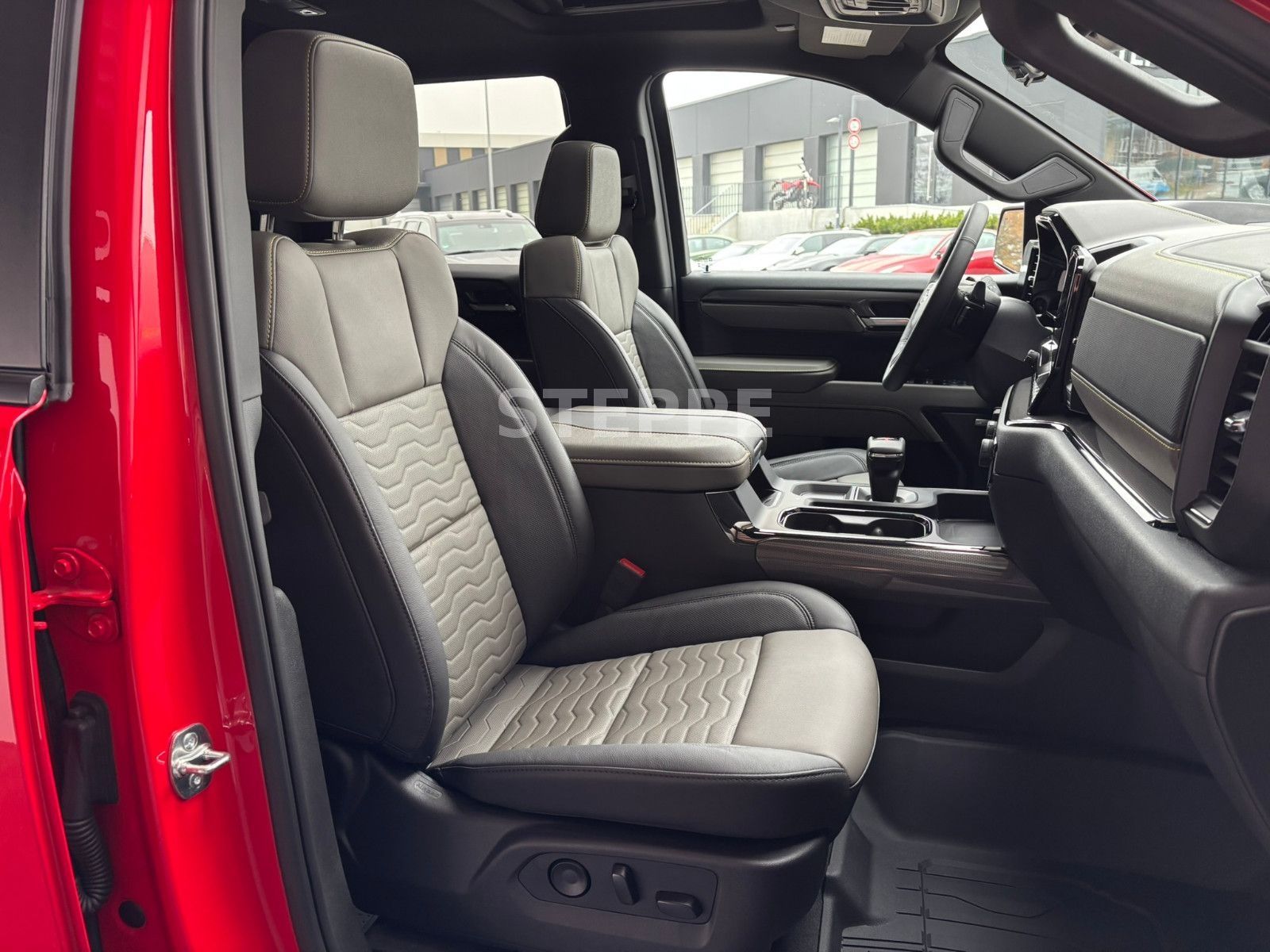 Chevrolet 2025 Silverado ZR2 6,2V8 Crewcab Tech-Pack. AHK