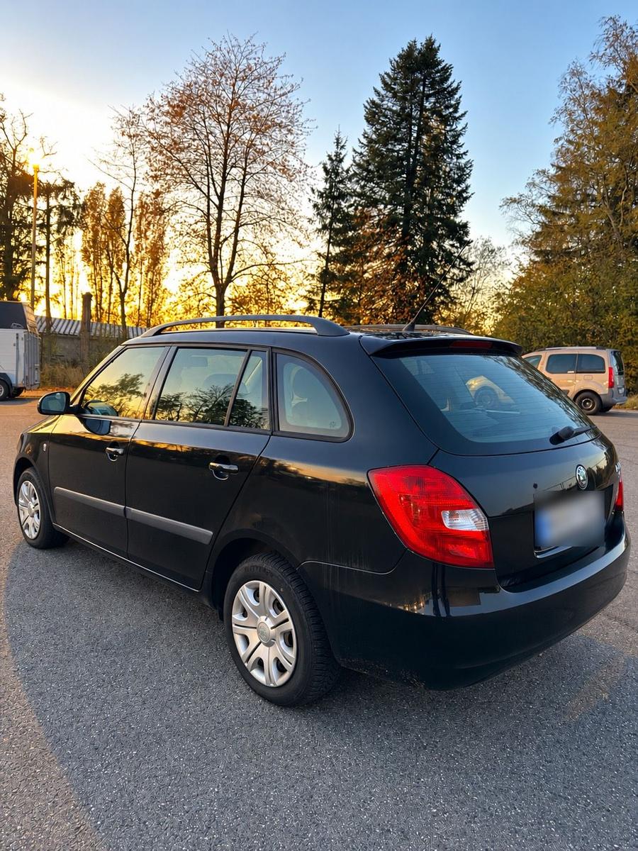 Skoda Fabia 2009 — photo 5