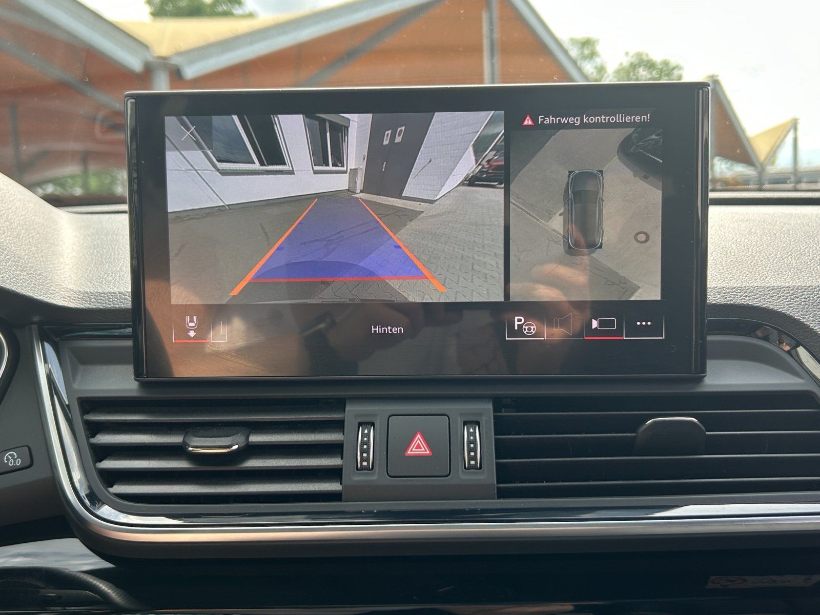Fahrzeugabbildung Audi SQ5 Sportback 3.0 TDI quattro/PANO/AHK/B&O/ACC/