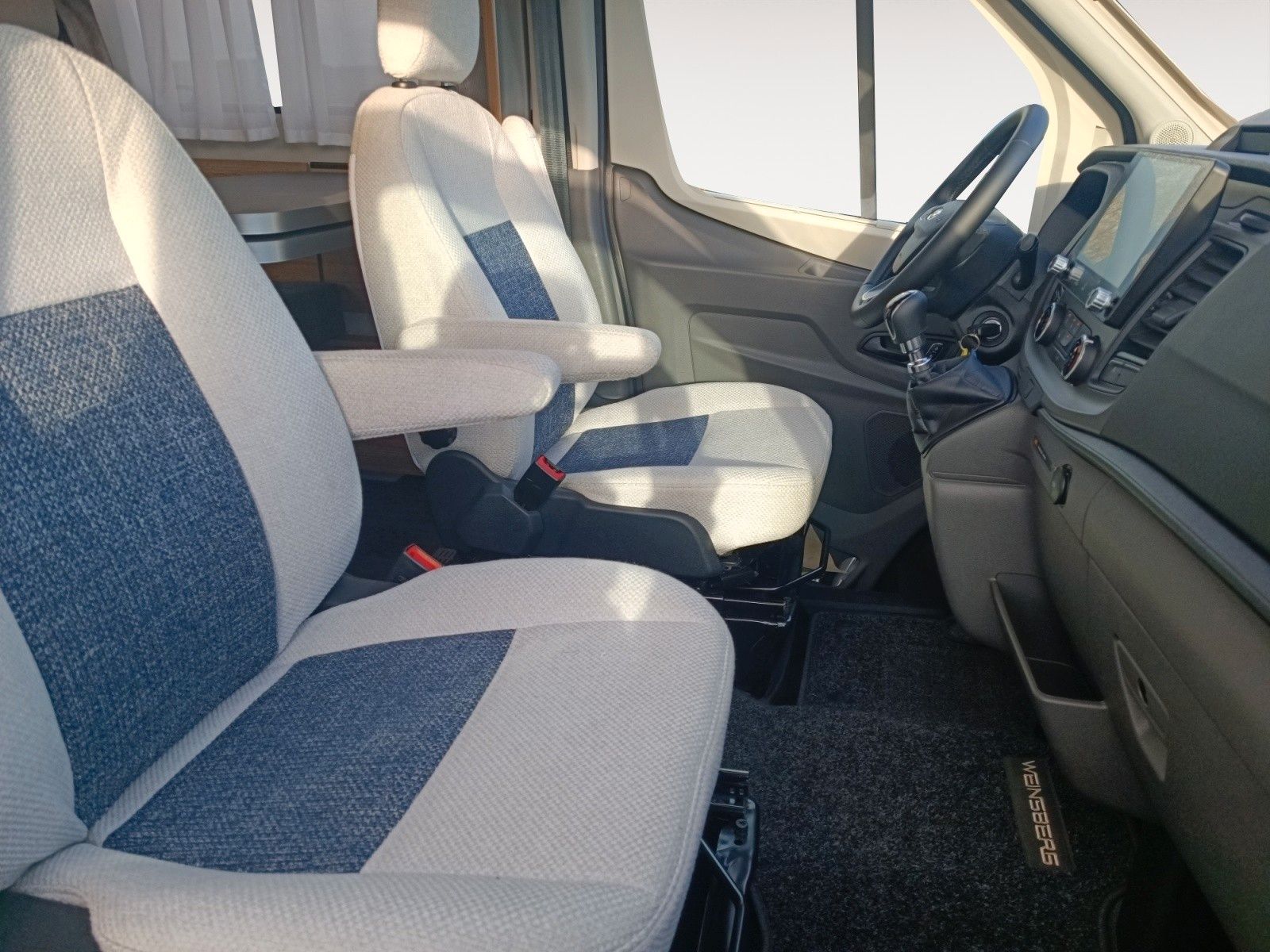 Fahrzeugabbildung Weinsberg CaraSuite 650 MEG Ford