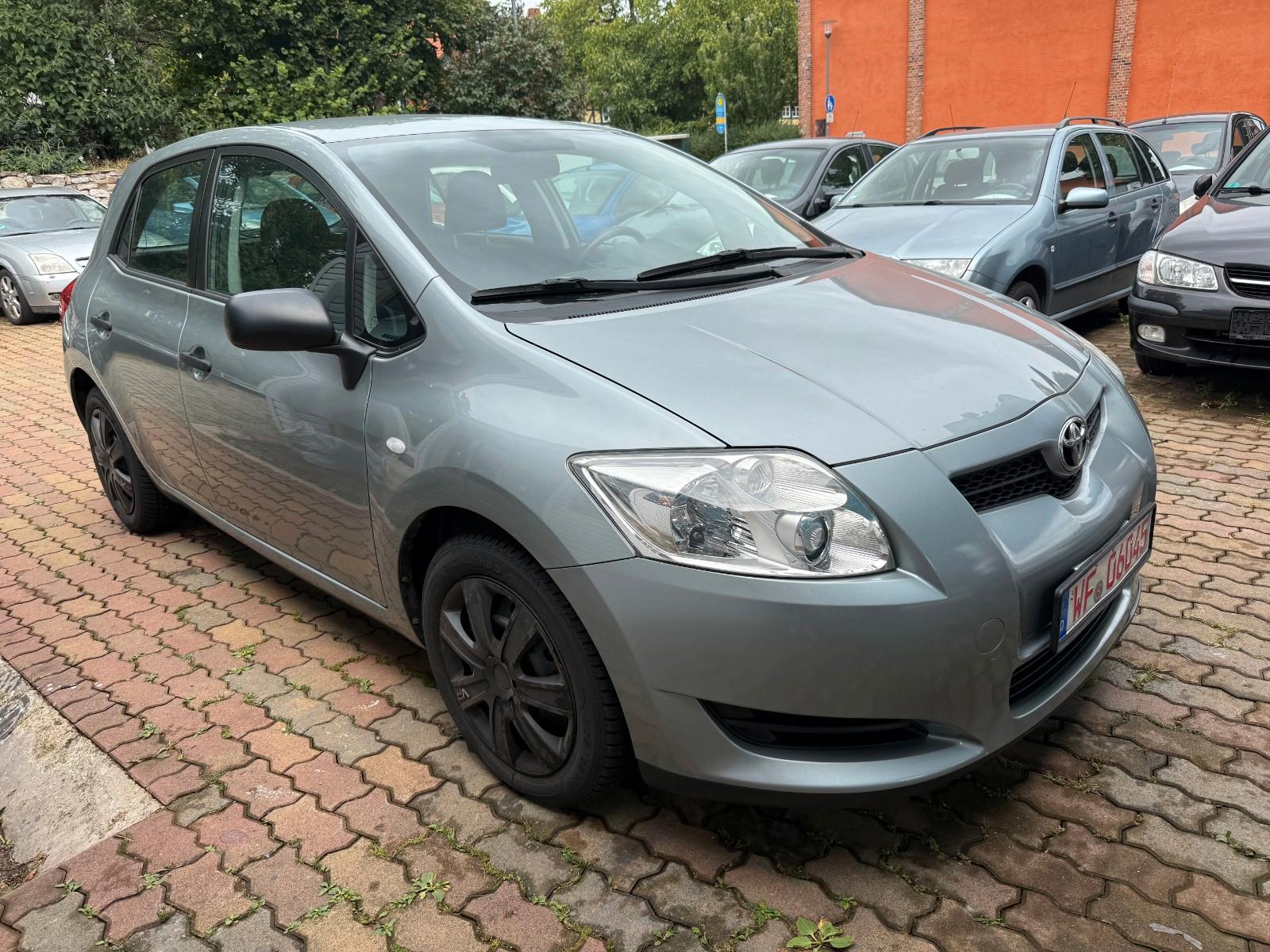 Toyota Auris 6 GANG GETRIEBE ORGINAL 132000 KM TÜV 2028