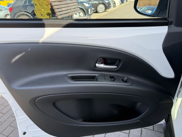 Toyota Aygo X Business Edition