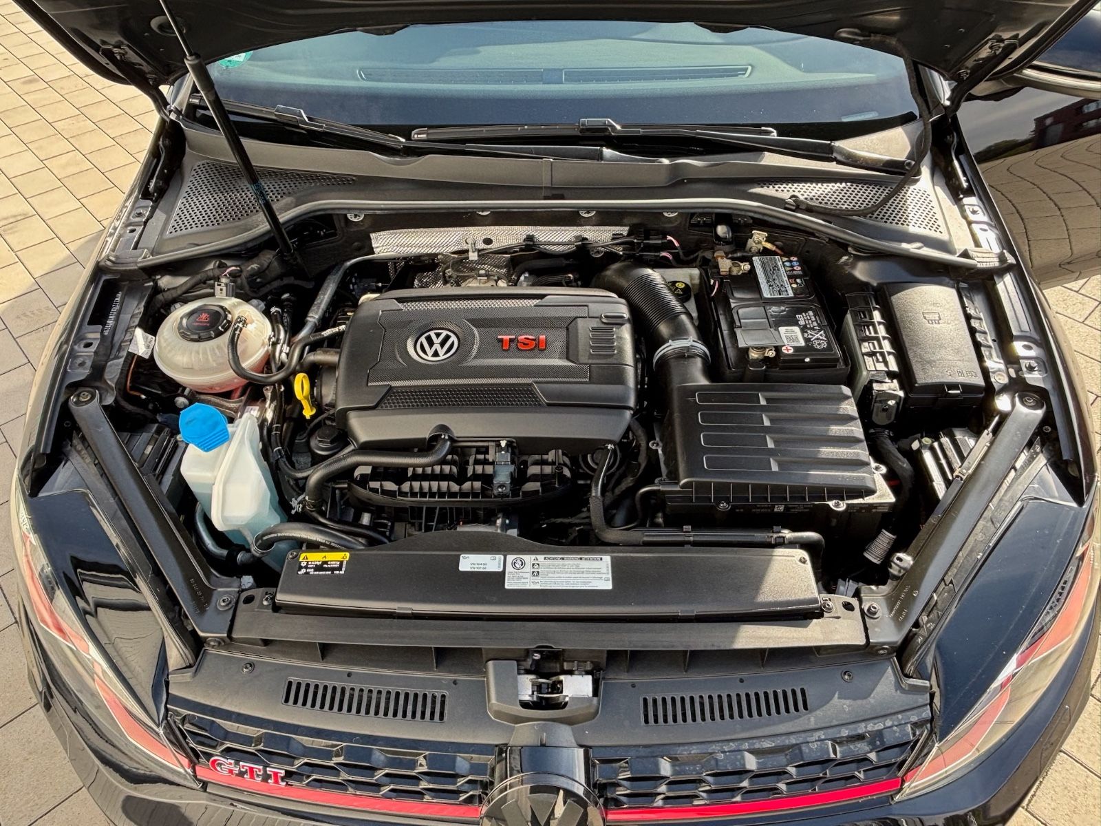 Volkswagen Golf VII GTI TCR Navi Akra LED CarPlay 19zoll foto 12