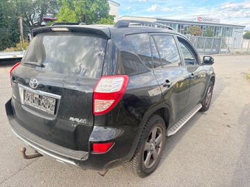Toyota RAV 4 - 8