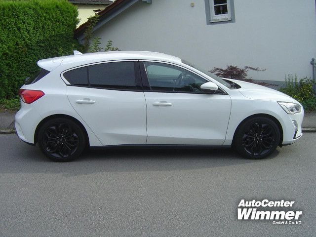 FORD Focus 1.0 EcoBoost C&C Apple CarPlay/PPS/Keyless