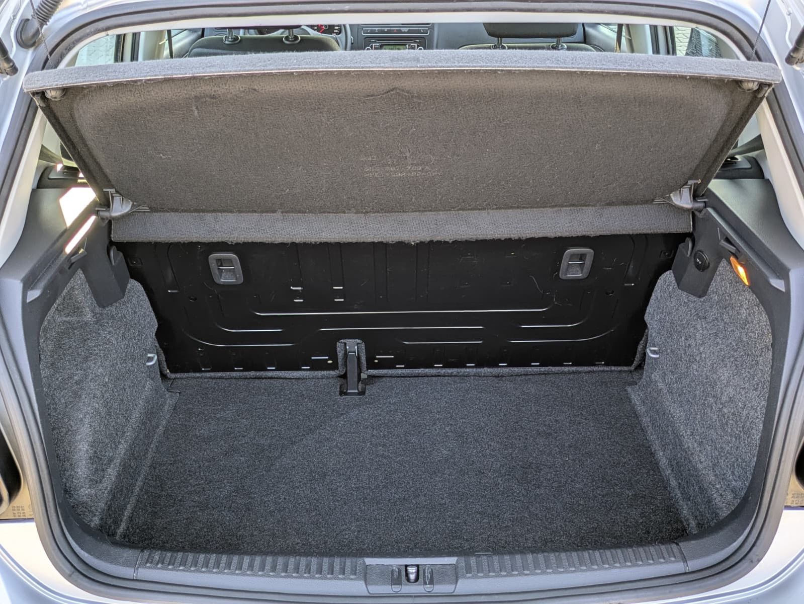 Fahrzeugabbildung Volkswagen Polo 1.2 KLIMA*SHZ*16"ALLWETTER*LED-TAGFAHRLICHT