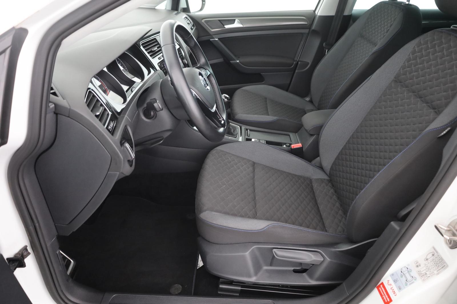 Volkswagen Golf VII Variant 1.0 TSI Navi Sitzheizung PDC