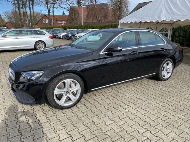 Fahrzeugabbildung Mercedes-Benz E 400 4Matic Avantgarde+Multibeam+Leder+360°+HUD