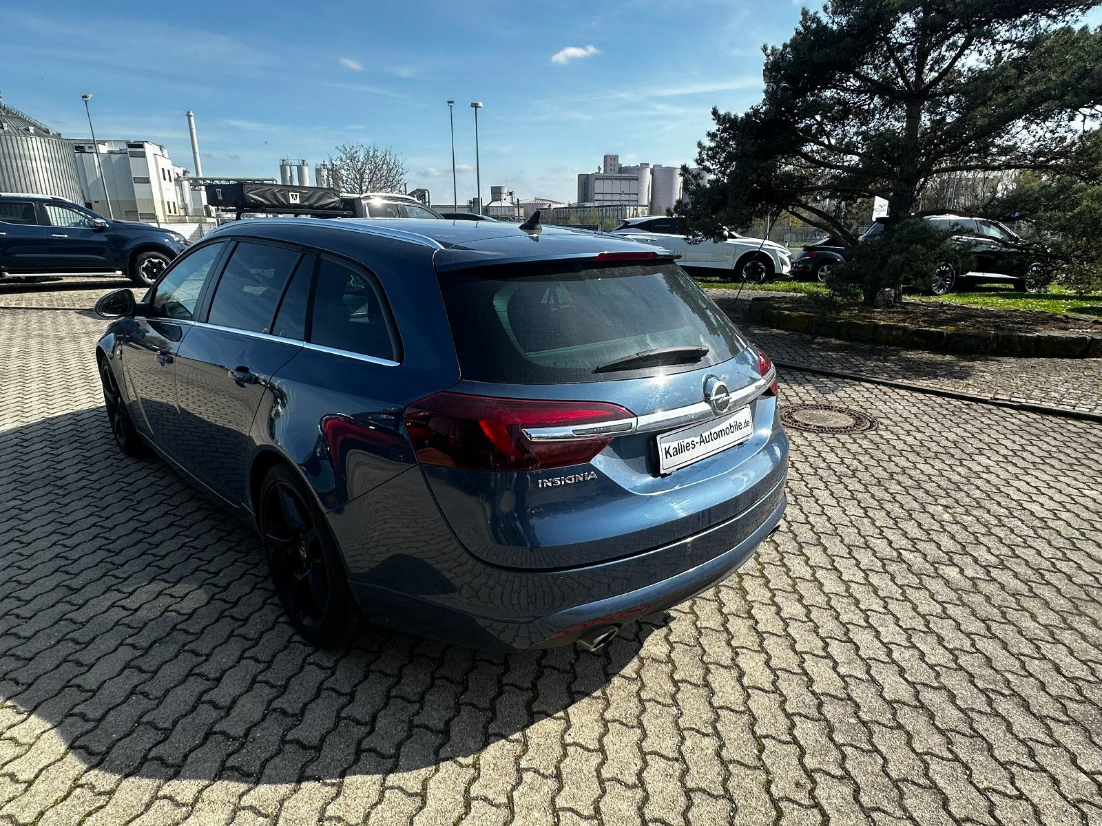 Fahrzeugabbildung Opel Insignia A Sports Tourer Sport