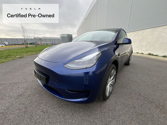 Tesla Model Y Standard Range