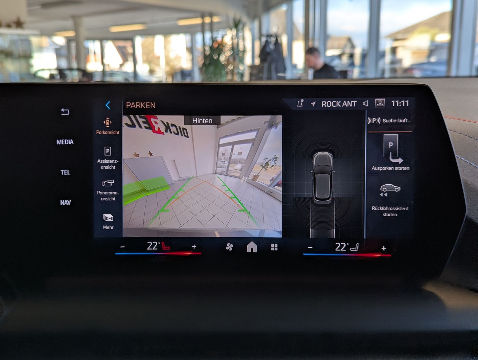 BMW 120 d M-Sport Panorama Driving Assistan-Plus AHK - Image 23